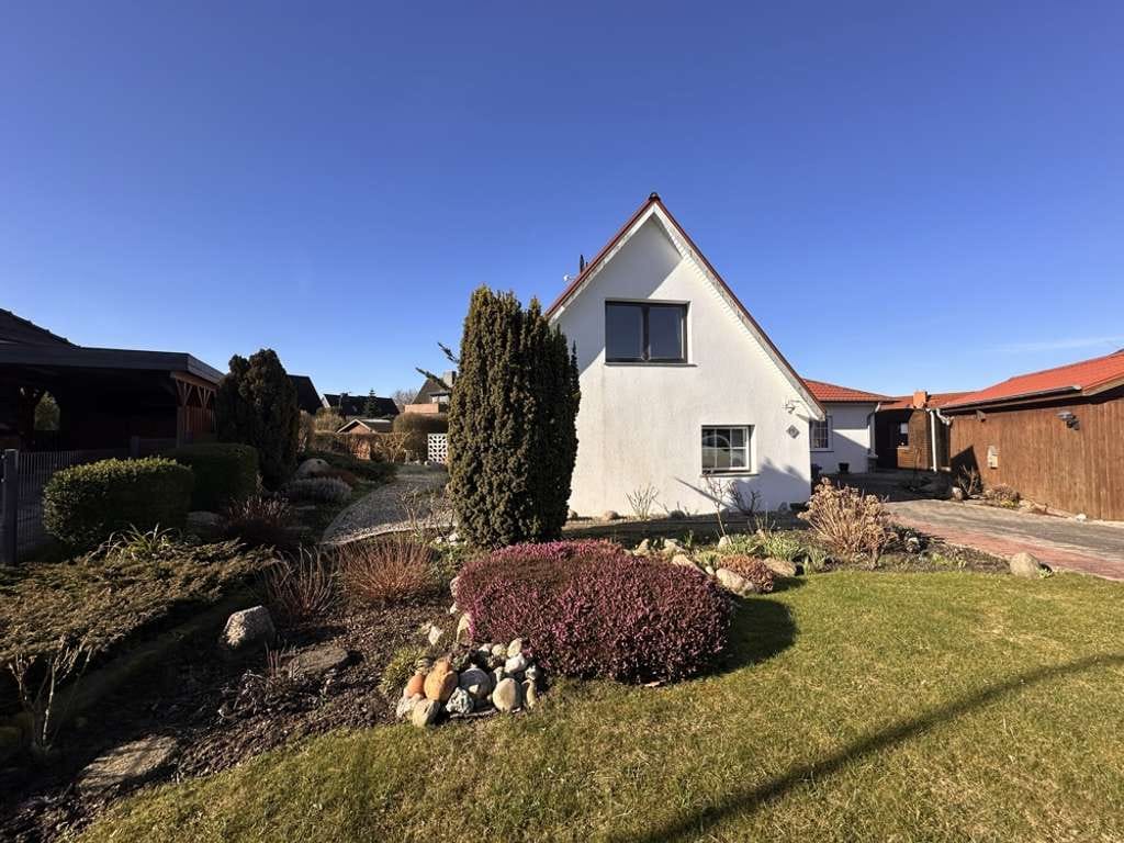Immobilie in Ahrensbök - Attraktives Haus für alle Haussucher - Bild 1