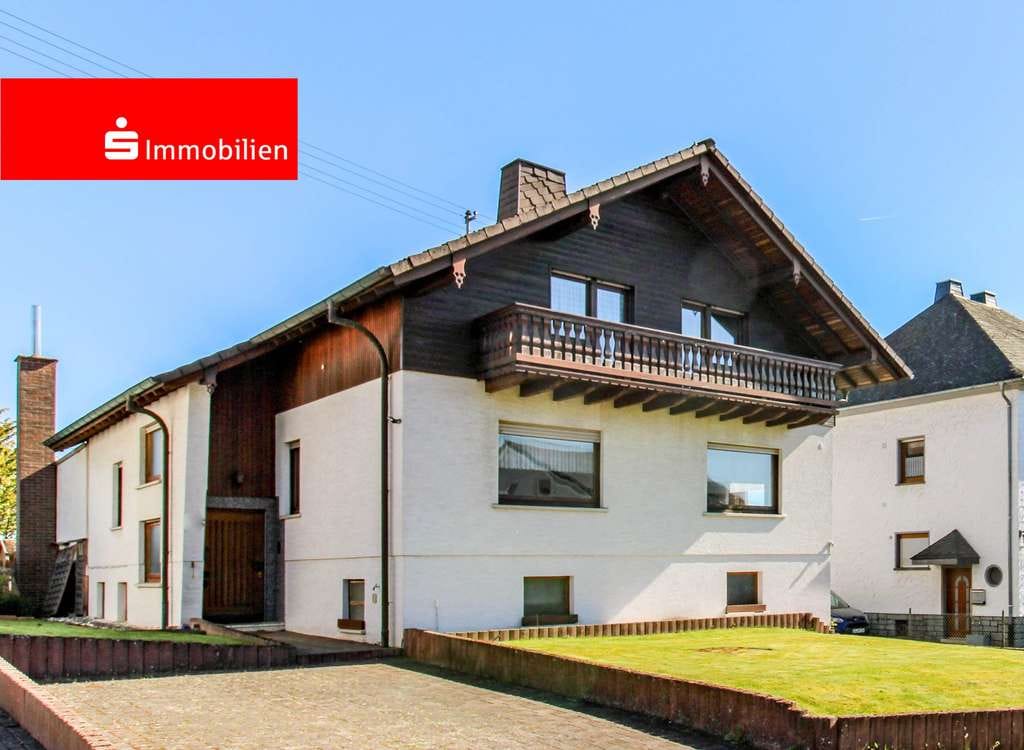 Immobilie in Hadamar - Zweifamilienhaus mit viel Platz in ruhiger Ortsrandlage in Hadamar-Oberzeuzheim - Bild 0