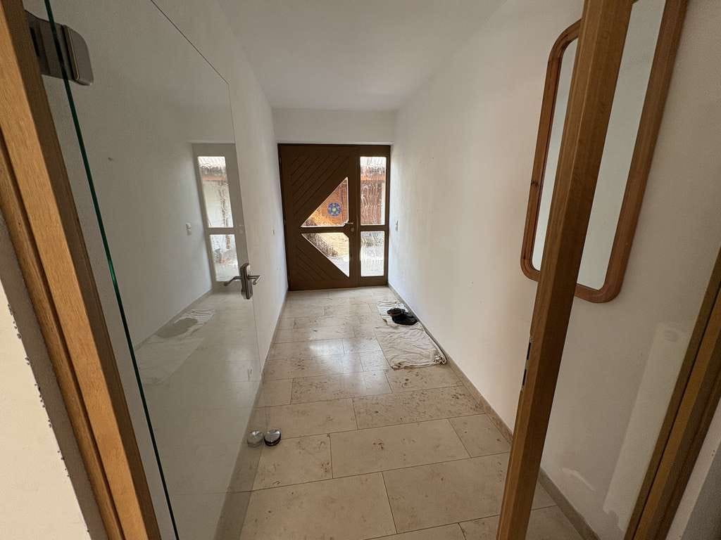 Immobilie in Oberdachstetten - Ihre Chance: Mehrfamilienhaus mit riesigem Grundstück und Gestaltungsfreiheit - Bild 2