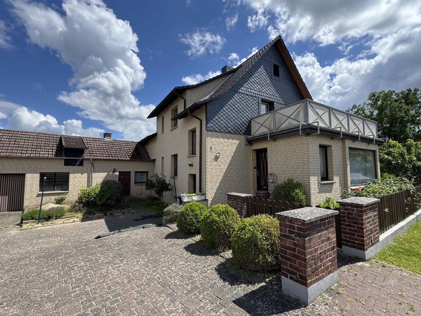 Immobilie in Suhlendorf - Familienfreundliches Einfamilienhaus mit großzügigem Raumangebot in Suhlendorf - Bild 1