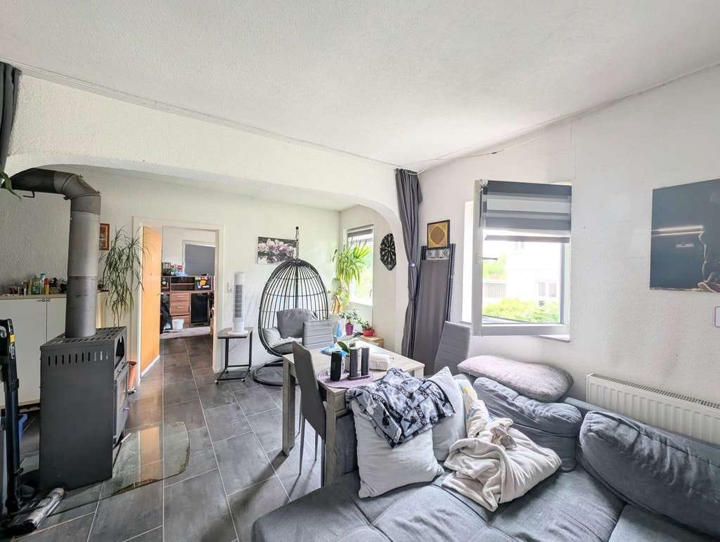 Immobilie in Oberndorf am Neckar - Kapitalanlage: Charmante 3-Zimmer-Wohnung mit Kamin & Garage/Außenstellplatz - Bild 1