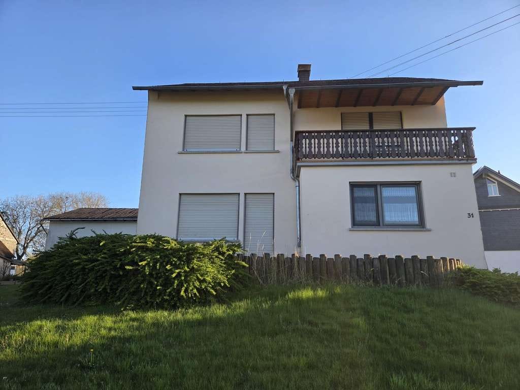 Immobilie in Heinzenbach - 🏡 Freistehendes Einfamilienhaus mit großer Scheune auf 1.674 m² Grundstück - Bild 1