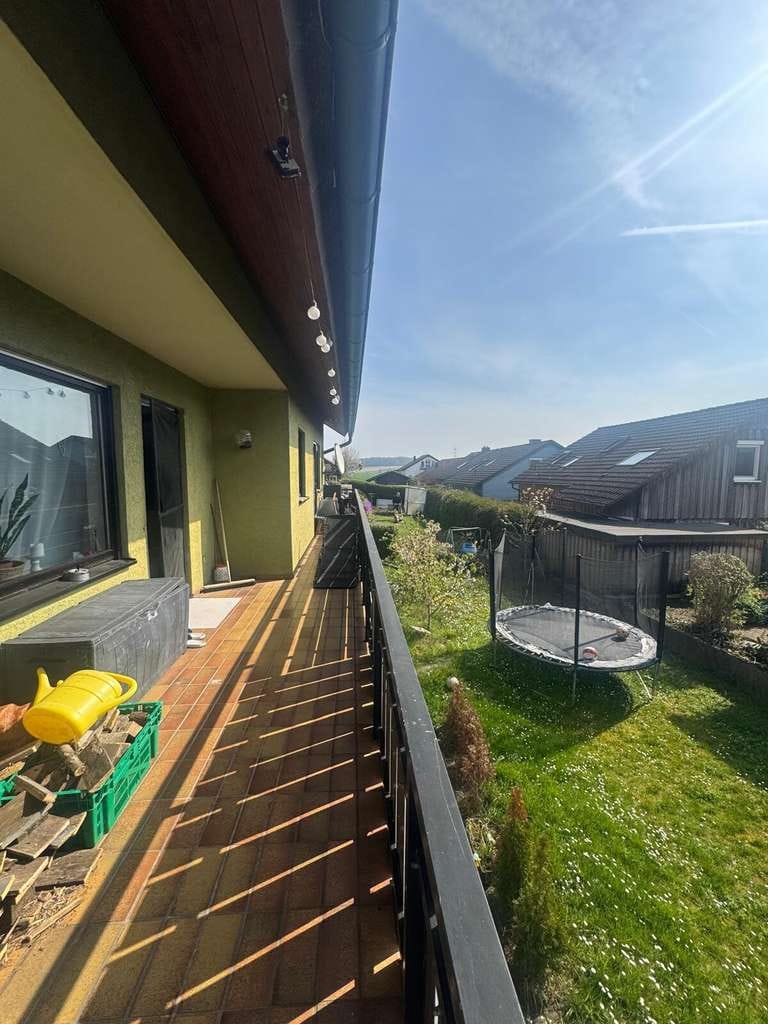 Immobilie in Schwaigern - Großzügiges Einfamilienhaus mit Einliegerwohnung, Garten & Ausbaupotenzia - Bild 3