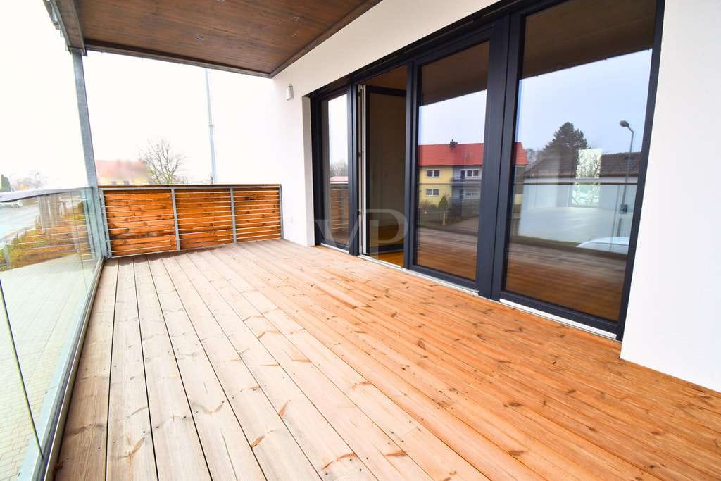Immobilie in Uffenheim - Vermietete 2-Zimmer Dachgeschosswohnung mit großem Balkon in, energieeffizienter Bauweise - Bild 3