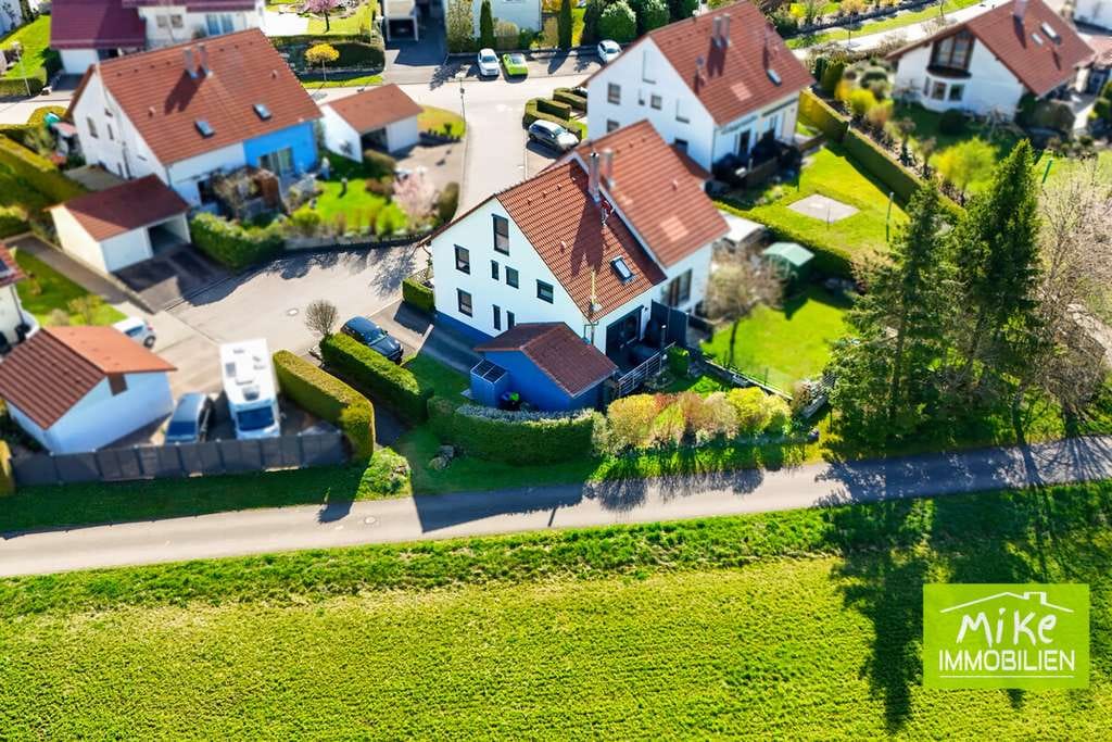 Immobilie in Hohenstein - Sonnenbalkon, Kaminfeuer & Designküche mit Quooker – Ihr Rückzugsort am Ortsrand - Bild 2