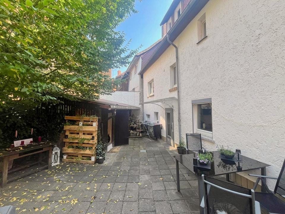 Immobilie in Alsfeld - Lukrative Kapitalanlage im Herzen von Alsfeld – saniertes Mehrfamilienhaus mit vier Wohneinheiten - Bild 0