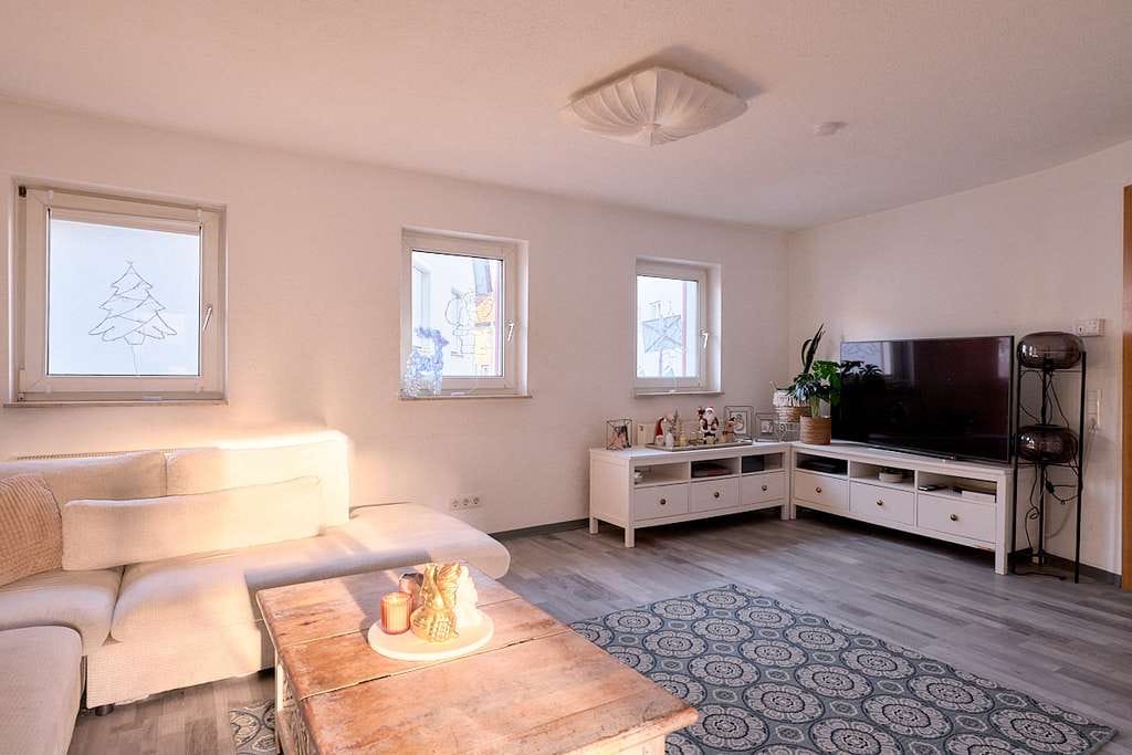 Immobilie in Winnenden - Die perfekte Alternative zur Wohnung: RMH für Familien mit Stellplatz und vielen Modernisierungen - Bild 2