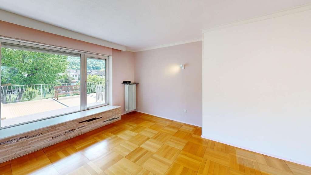 Immobilie in Hauptstuhl - Großzügiges Zweifamilienhaus mit Echtholzboden und Photovoltaikanlage in Hauptstuhl - Bild 3