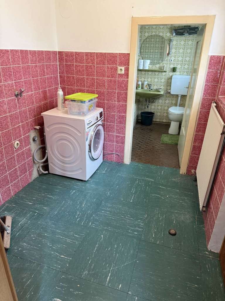Immobilie in Dettenheim - Großes Einfamilienhaus mit Scheuer in Dettenheim - Bild 3