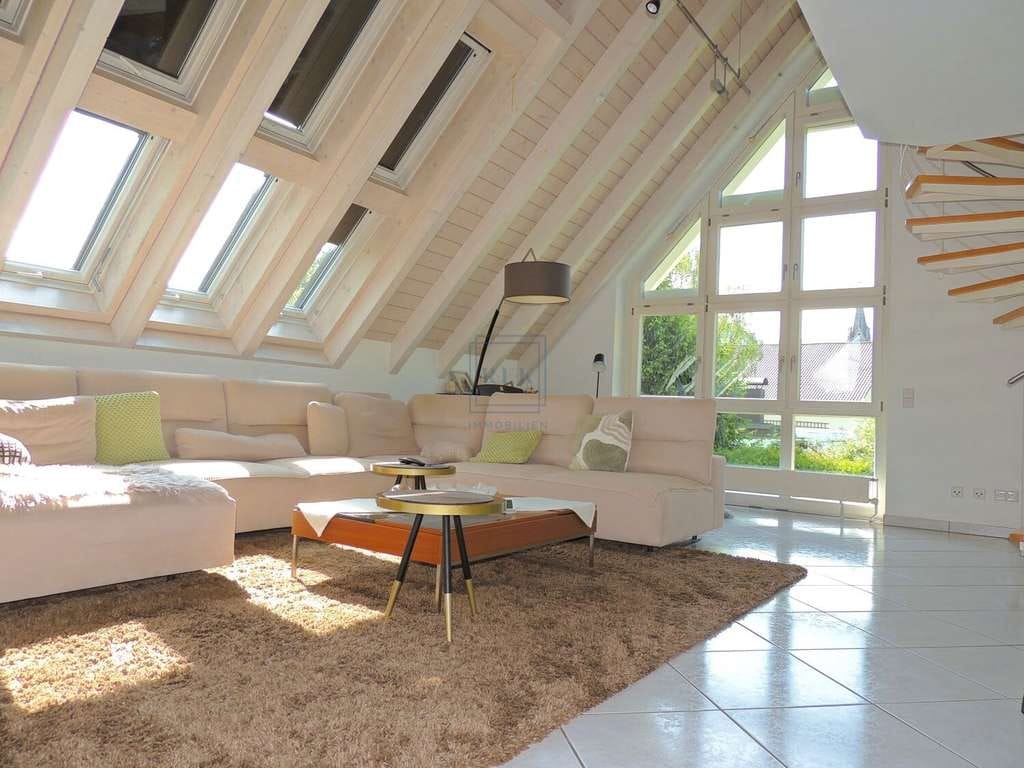 Immobilie in Bissingen an der Teck - "Ruhig gelegenes, hochwertiges Einfamilienhaus mit Villencharakter in Bissingen / Teck zu verkaufen" - Bild 1