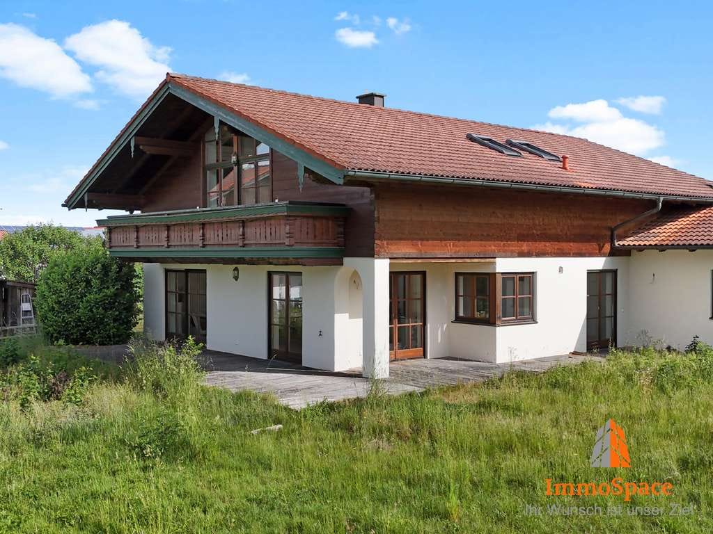 Immobilie in Fridolfing - **Traumhaus mit XL-Garten, Stadel, Doppelgarage uVm.** - Bild 4