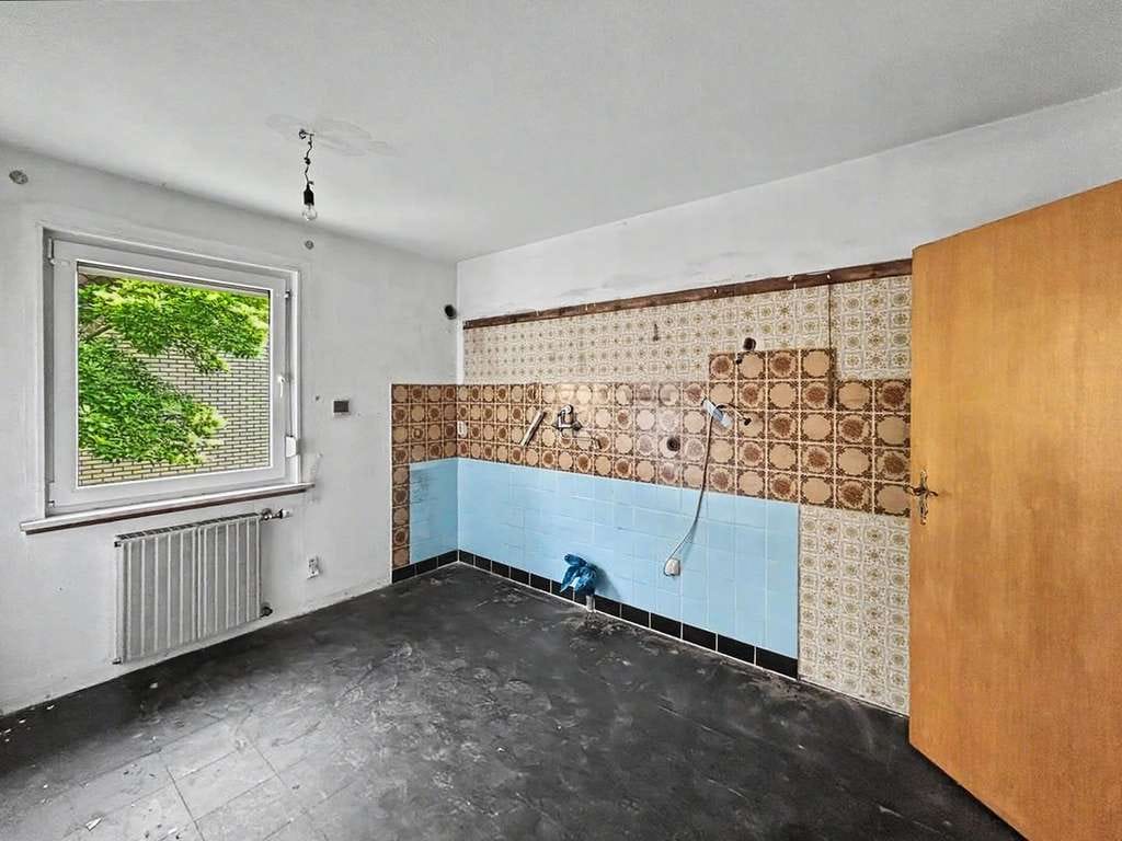 Immobilie in Garbsen - Erbbaurecht: Fertighaus in Garbsen – entkernt und bereit für Ihre Modernisierungsideen - Bild 5