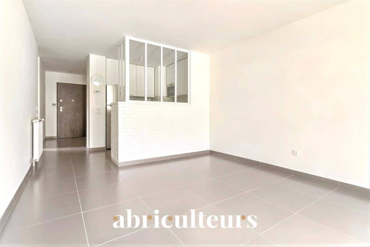 Immobilie in Weiherhammer - Colombes Gros Grès: 3 Zimmer hell mit Balkon, Parkplatz - Bild 1