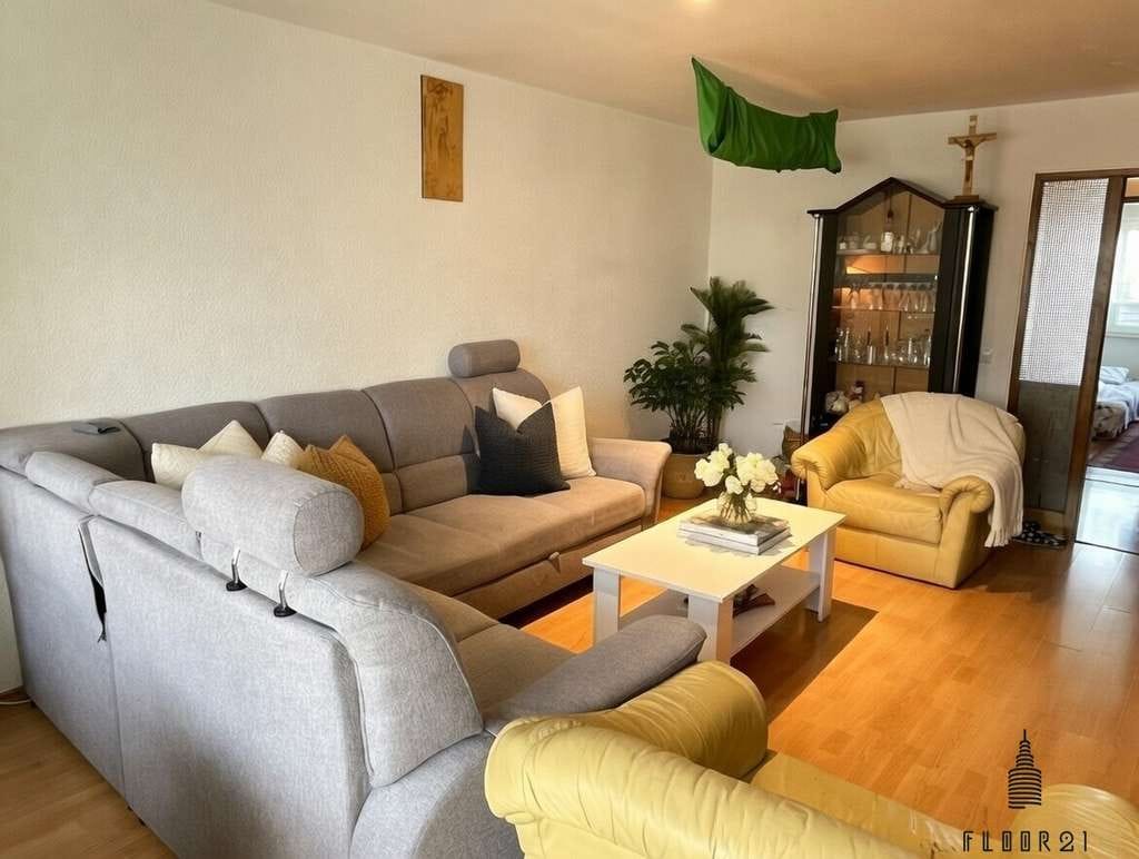 Immobilie in Erdmannhausen - Helle 4- Zimmerwohnung mit Balkon und Stellplatz in S-Bahn-Nähe von Erdmannhausen - Bild 1