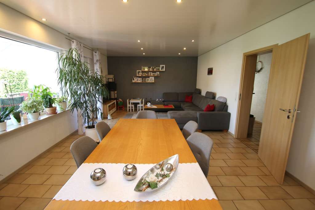 Immobilie in Nauheim - Vielseitiges Immobilienensemble im Herzen von Nauheim - Bild 3
