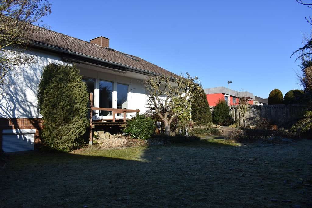 Immobilie in Bovenden - Wundervolles EFH mit Blick zur Plesse im Herzen von 37120 Bovenden - Bild 1