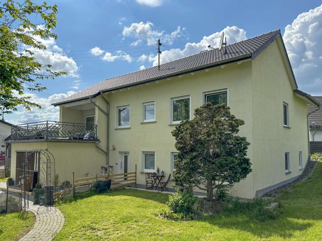 Immobilie in Birken-Honigsessen - Umfangreich saniertes Einfamilienhaus mit Einliegerwohnung in zentraler Lage! - Bild 1