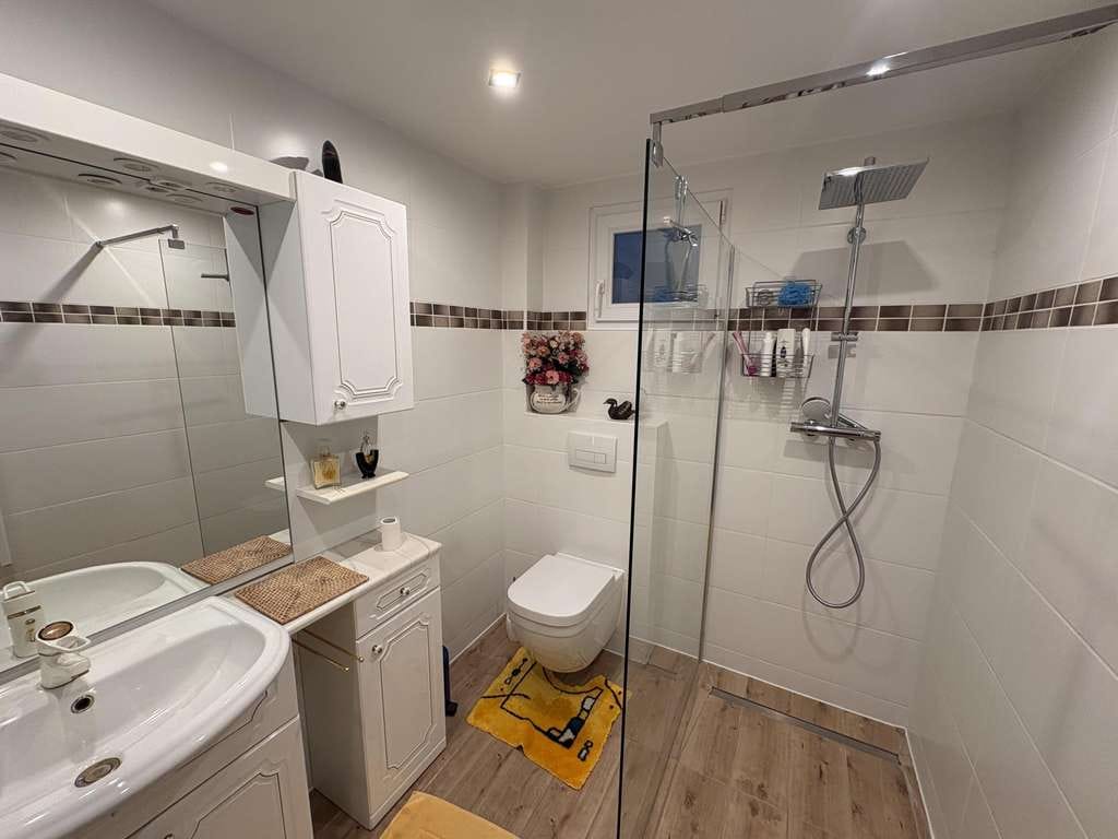 Immobilie in Annweiler am Trifels - Exklusives Wohnhaus mit großem Grundstück inklusive Bauplatz - Bild 3