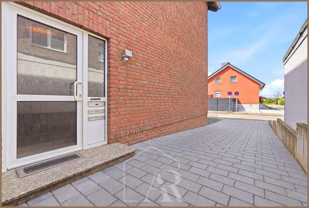 Immobilie in Niederzier - Ruhig gelegene Dachgeschosswohnung mit Garage in Oberzier! - Bild 1