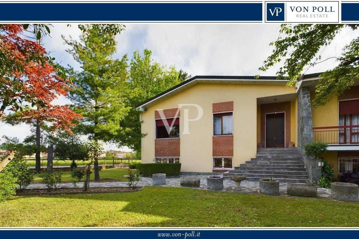 Immobilie in Nortmoor - Villa auf zwei Ebenen mit großem Privatgarten und Doppelgarage - Bild 0