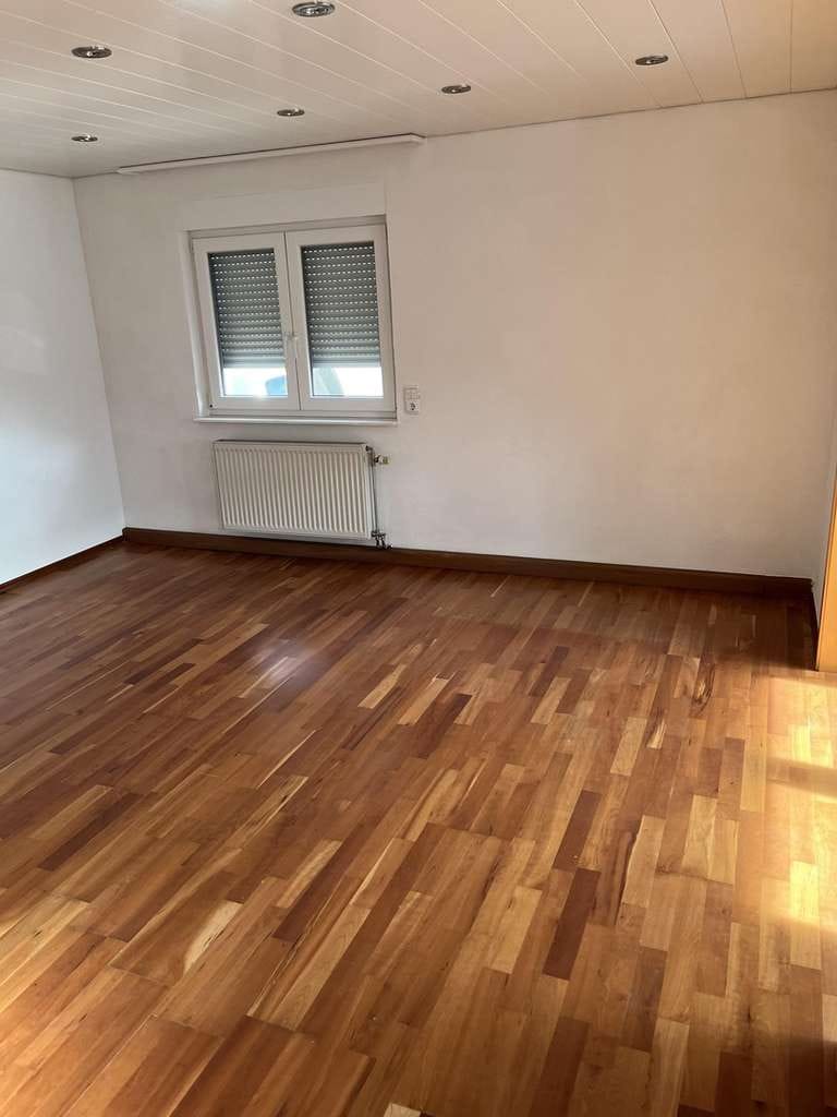 Immobilie in Mutterstadt - 2 Familienhaus mit großen Grundstück Option für weiteren Neubau - Bild 3