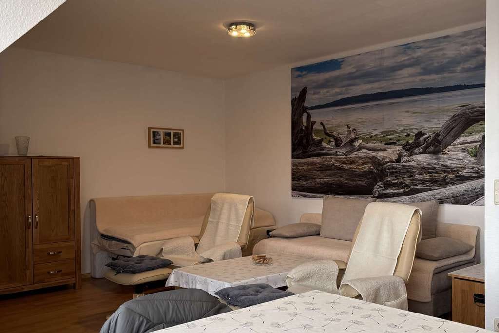 Immobilie in Putbus - Attraktive Wohnung in Putbus – ruhig wohnen mit Entwicklungspotenzial auf der Insel Rügen - Bild 3