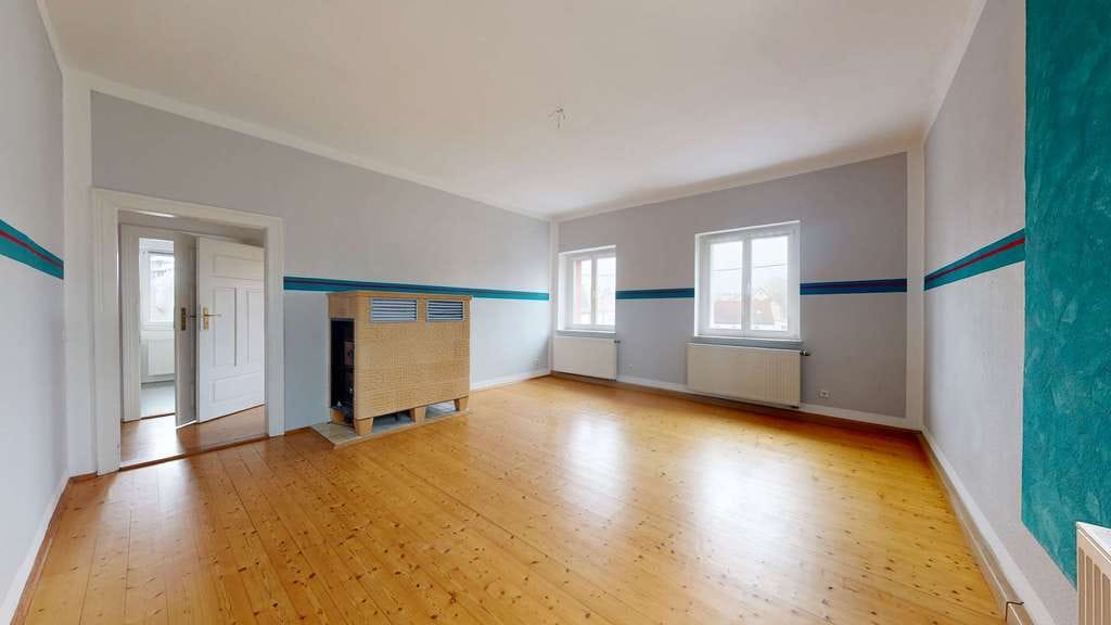 Immobilie in Groitzsch - Freistehendes Mehrfamilienhaus mit 2 Wohneinheiten | Garten | Außenbar und Stellplätzen - Bild 2