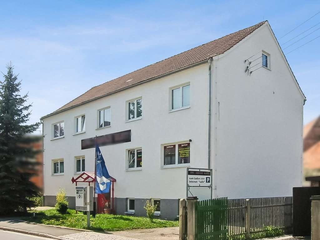 Immobilie in Eisfeld - Vollvermietetes Mehrfamilienhaus mit 4 Wohneinheiten und einer Gewerbeeinheit in Eisfeld - Bild 0