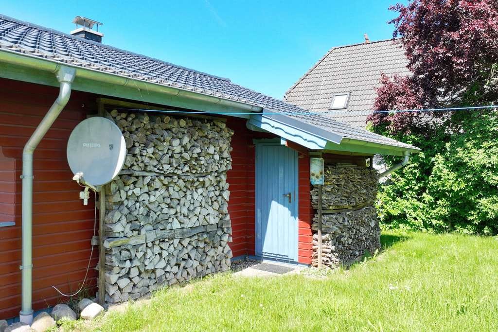 Immobilie in Lüdershagen - Charmantes Wochenendhaus mit sehr großem Grundstück!!! - Bild 2