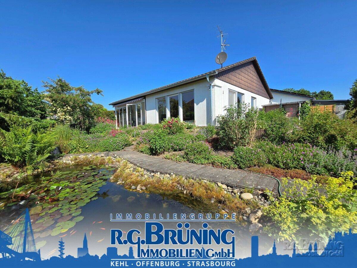 Immobilie in Willstätt - Gepflegter Bungalow mit Gartenidylle in Willstätt-Ortsteil - Bild 0