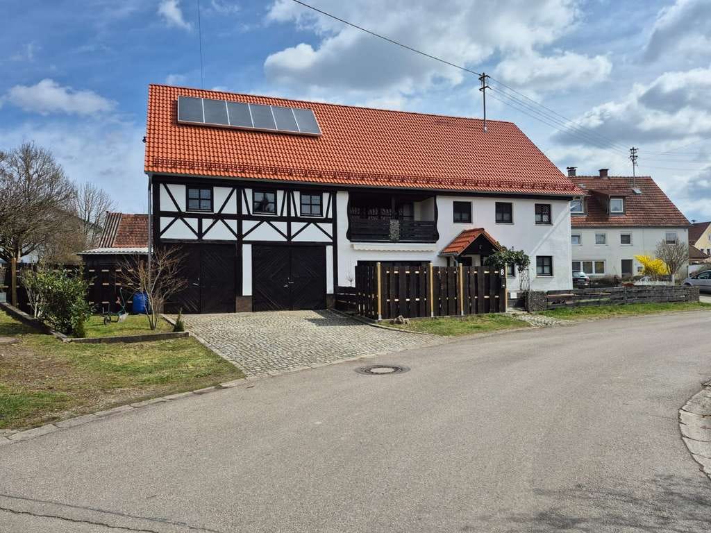 Immobilie in Oberroth - Bezauberndes EFH mit Solarthermie in Oberroth - Bild 0