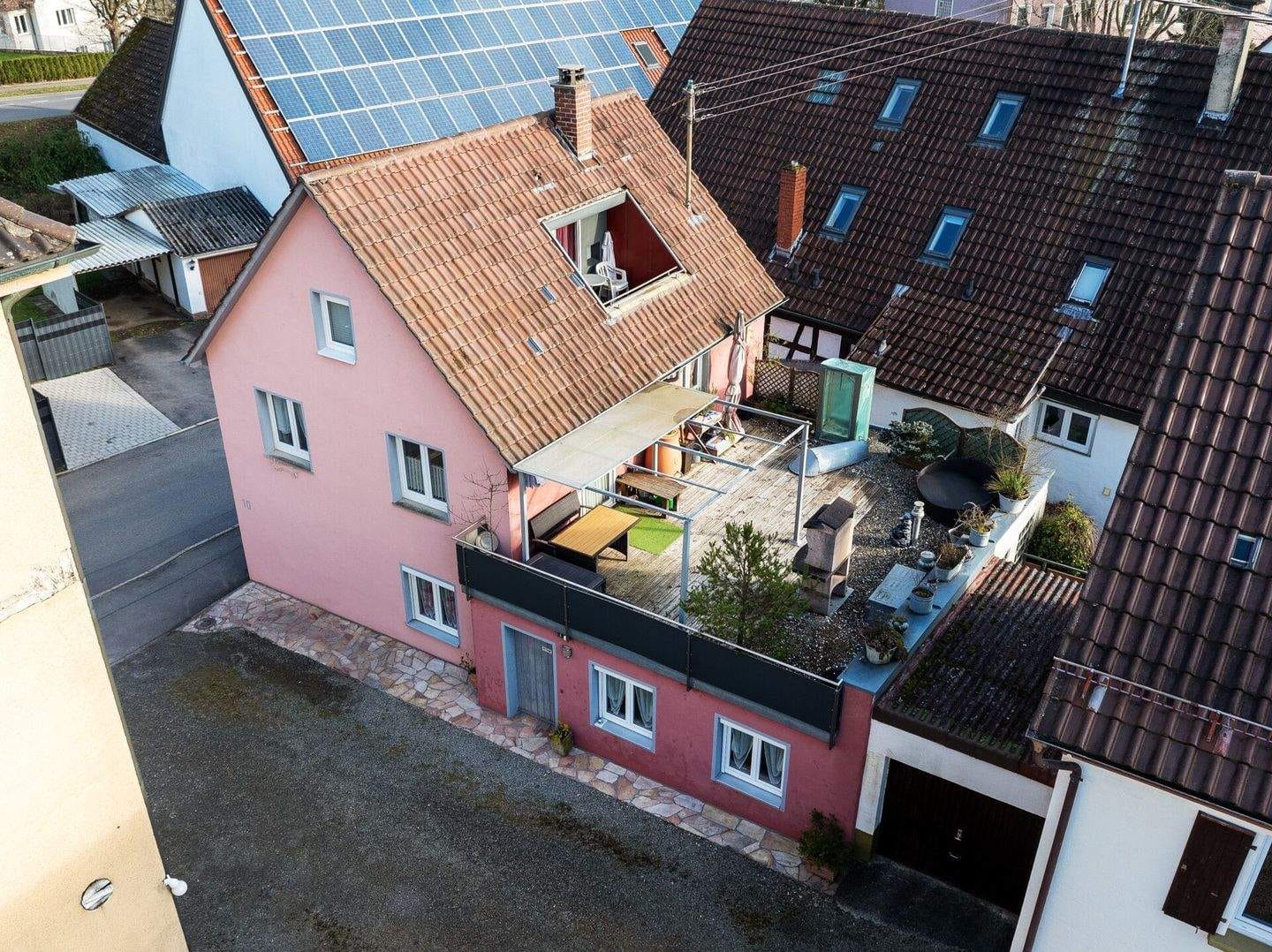Immobilie in Aulendorf - Sofort bezugsfrei! Charmantes Stadthaus mit besonderem Flair in Aulendorf - Bild 1