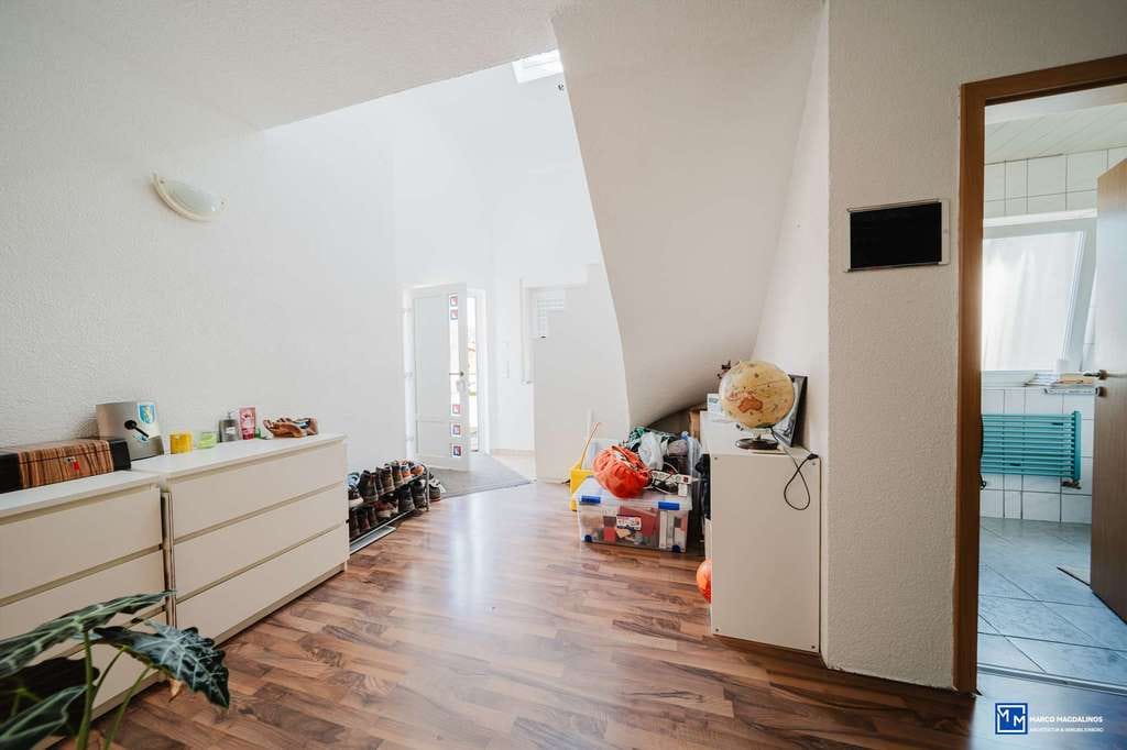 Immobilie in Schemmerhofen - Einfamilienhaus mit großem Grundstück - Bild 2