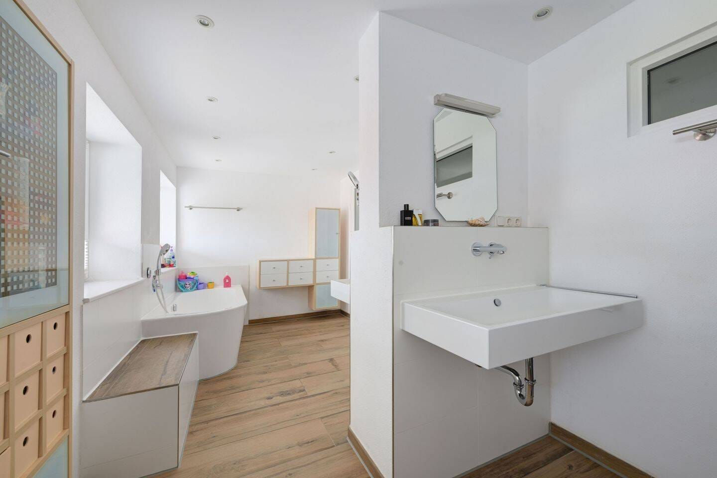 Immobilie in Kirchdorf - Modernes Luxus-Landhaus mit ELW und 180-Grad-Bergblick - Bild 4