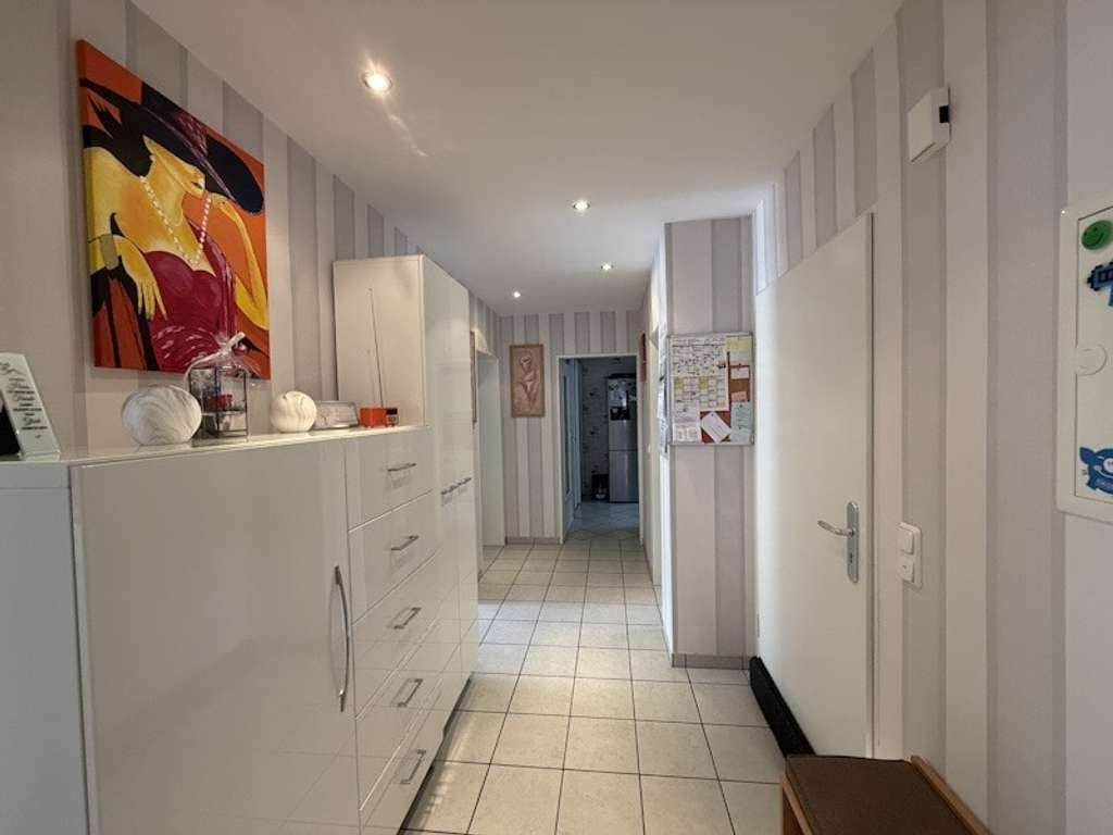 Immobilie in Niddatal - 3-Familienhaus in bevorzugter Wohnlage von Ilbenstadt! - Bild 4