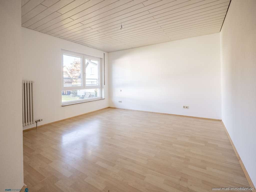 Immobilie in Rielasingen-Worblingen - Günstige 2,5‑Zimmer‑Wohnung mit Balkon, Tiefgaragen- und Außenstellplatz - Bild 4