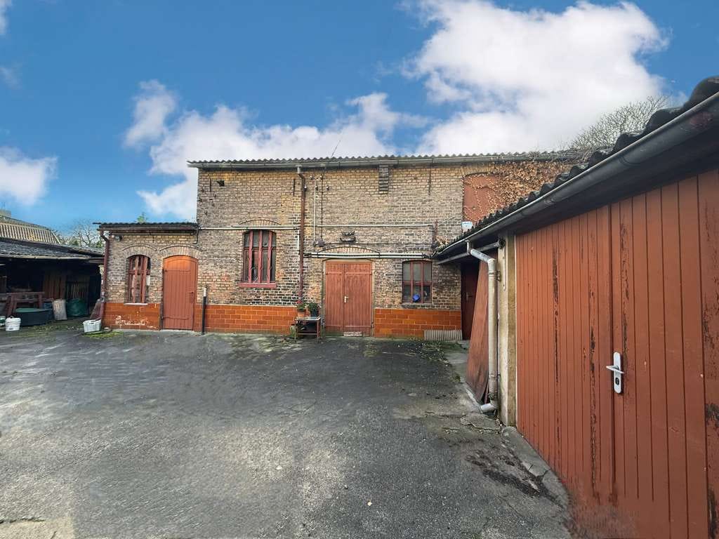 Immobilie in Falkensee - 247 qm Mehrfamilienhaus mit viel Potenzial im Zentrum. Mischgebiet mit 3 Vollgeschossen - Bild 3