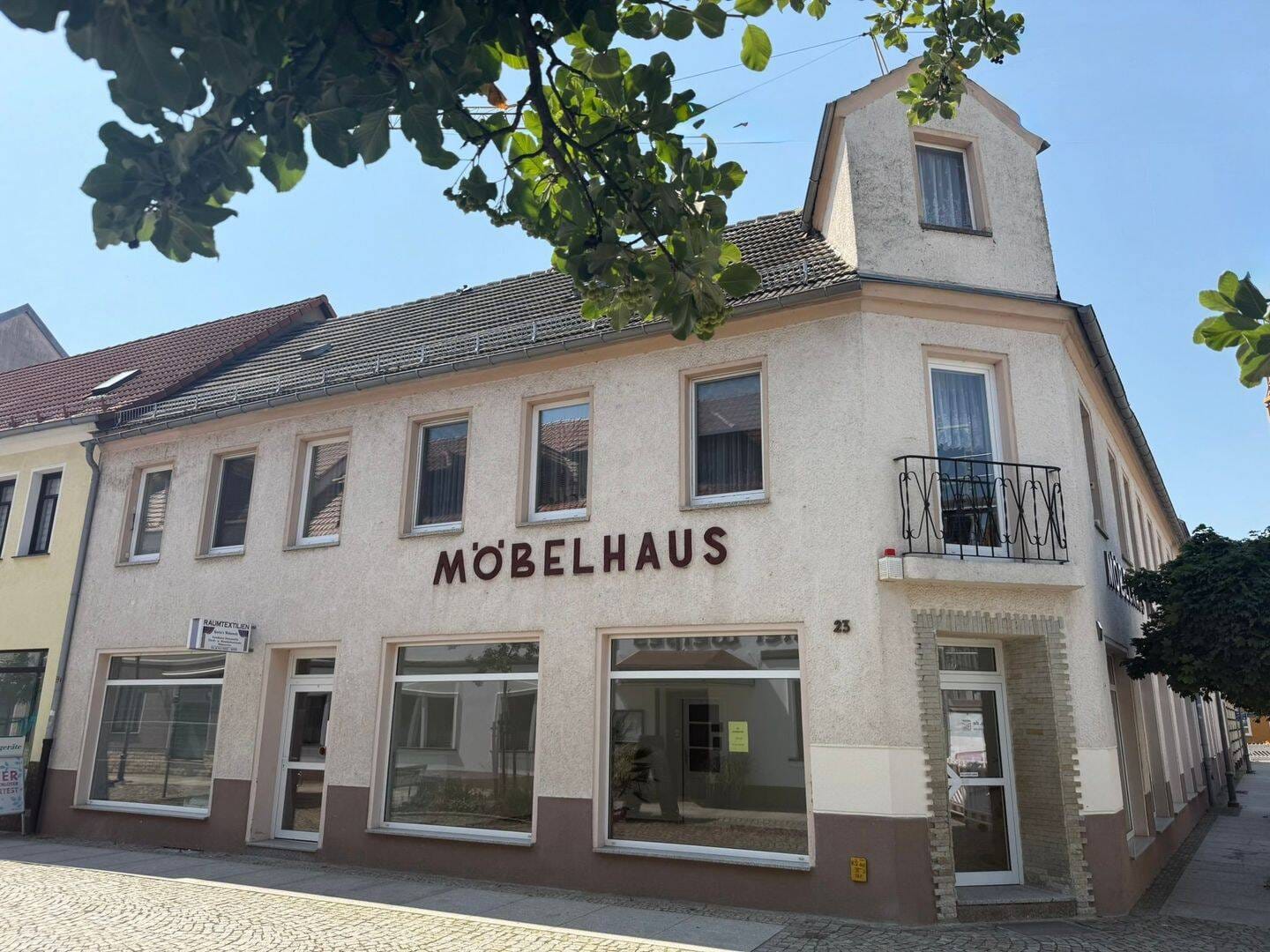 Immobilie in Elsterwerda - Wohn- und Geschäftshaus im Zentrum von Elsterwerda - Solides Anlageobjekt mit Entwicklungspotenzial - Bild 1