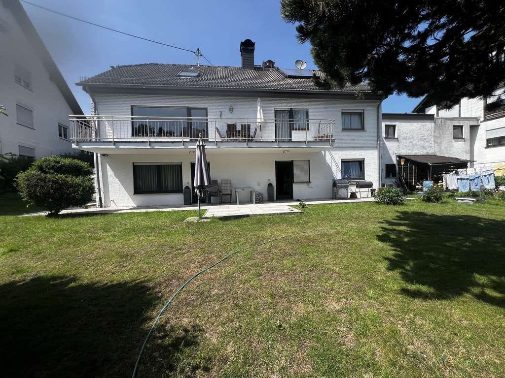 Immobilie in Hünstetten - Großzügiges Einfamilienhaus mit modernem Konfort - Bild 1