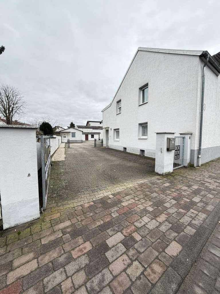 Immobilie in Pfungstadt - 1-2 Familienhaus mit ca.300 m² Wfl.auf großzügigem 1.050-m²-Grundstück-ideal für Wohnen und Arbeiten - Bild 3