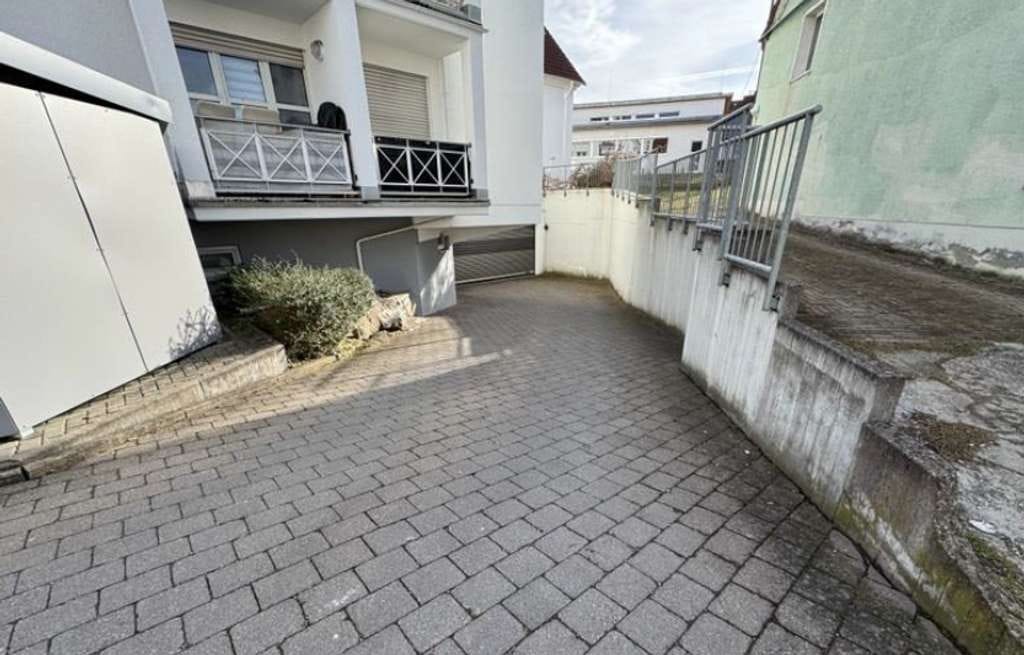 Immobilie in Spaichingen - Ihr neues Zuhause: Eine harmonische Kombination aus urbanem Komfort und naturnaher Erholung - Bild 2