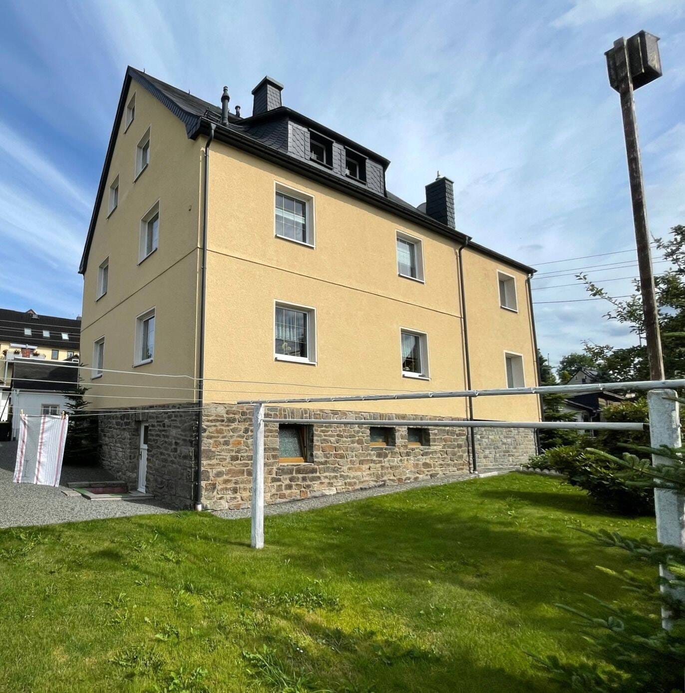 Immobilie in Sehmatal - „Platz für zwei Familien + Ausbaureserve – Ihr Wohntraum im Herzen des Erzgebirges!“ - Bild 1