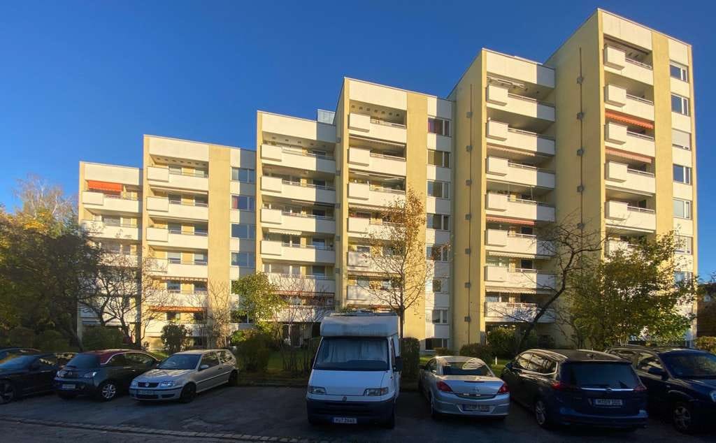 Immobilie in Planegg - ZUR KAPITALANLAGE: gut geschnittene, vermietete 3-Zimmer Wohnung mit Balkon - Bild 2