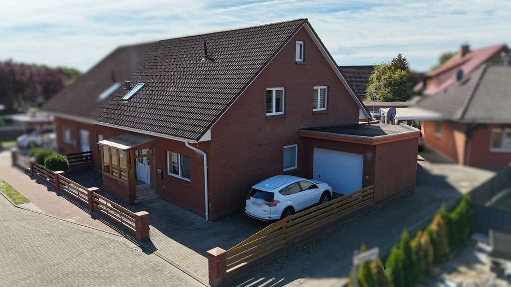 Immobilie in Groß Oesingen - Wohlfühlen auf zwei Etagen - Doppelhaushälfte mit Garten zum Entspannen - Bild 0