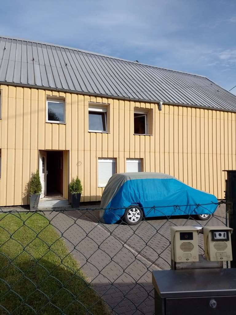 Immobilie in Morbach - Einfamilienhaus mit Einliegerwohnung und Garage - Bild 0