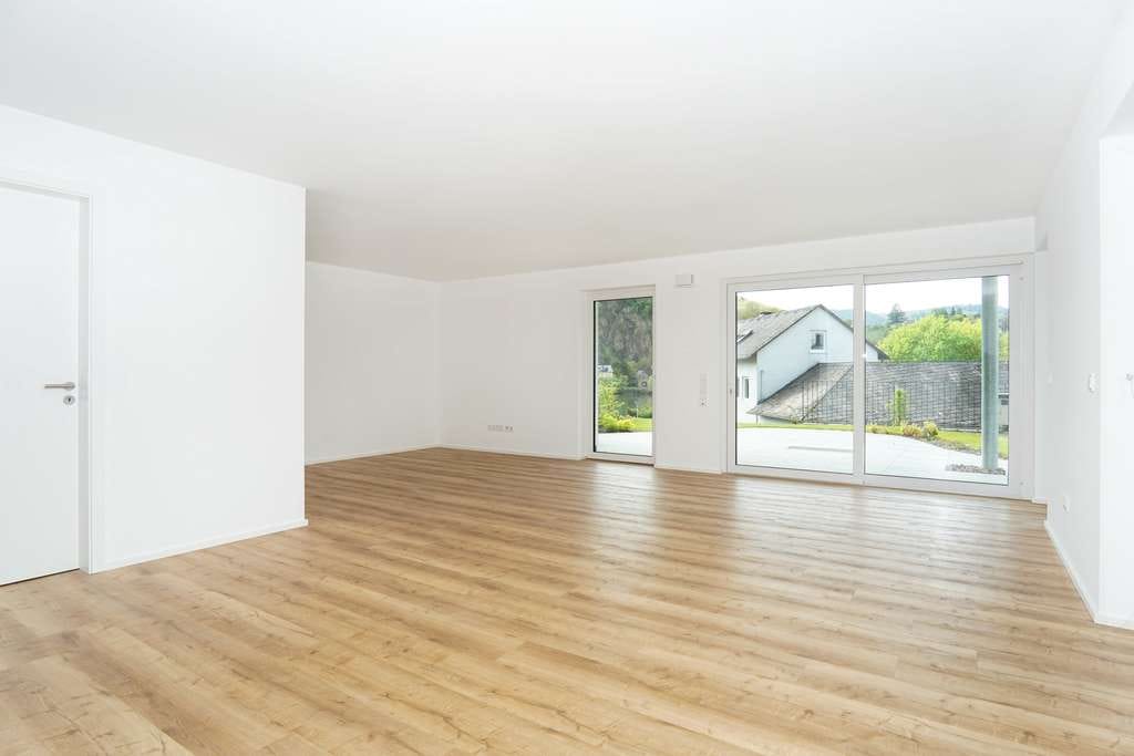 Immobilie in Bullay - Exklusive Erdgeschosswohnung in Bullay mit Moselblick - Bild 1