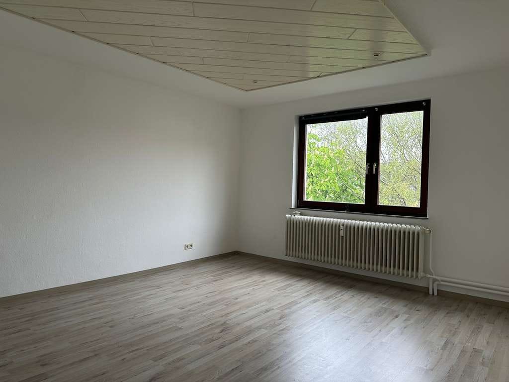 Immobilie in Bremerhaven - Leg dein Kapital an oder zieh selbst ein! – gepflegte 3-Zimmer-Eigentumswohnung in attraktiver Lage - Bild 3