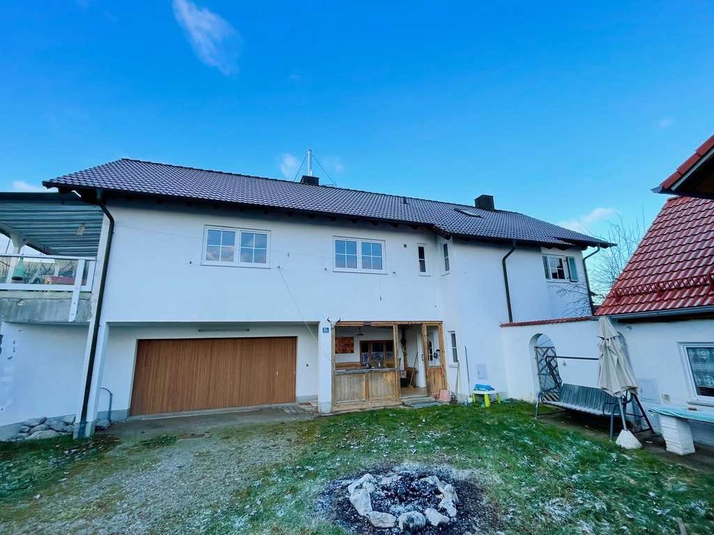 Immobilie in Geltendorf - 2 freistehende Einfamilienhäuser in Walleshausen - Bild 1