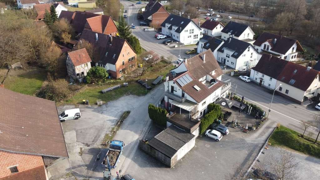 Immobilie in Weissach im Tal - DHH mit Doppelgarage in Unterweissach zu verkaufen... - Bild 1
