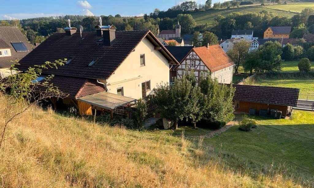 Immobilie in Kirchheim - Kirchheim-OT, Wohnhaus mit ELW - Bild 0